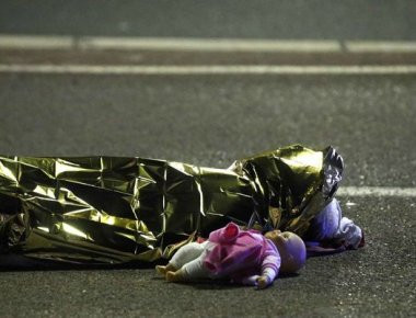 Οι επιθέσεις στη Γαλλία που συγκλόνισαν τον πλανήτη (φωτό, βίντεο)